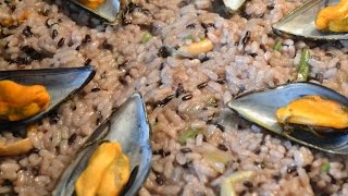 Arroz con Mejillones Recetas [upl. by Tnelc49]