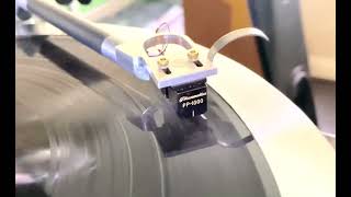 Waynes Audio Turntalble Periphery Outer Ring and Record Clamp amp Phasemation PP1000 MC cartridge [upl. by Atsok]