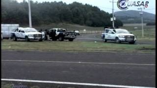 Habitantes de Capacuaro secuestran a 17 policías ministeriales [upl. by Walcott]