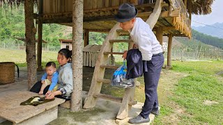 A 17yearold single mother living in an abandoned house encountered difficulties  ly tu tay [upl. by Doolittle]