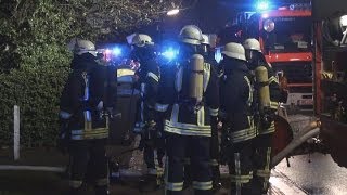 GROSSALARM FEUERWEHR DATTELN  Brandstiftung  VIERTER KELLERBRAND IN MEHRFAMILIENHAUS [upl. by Sucirdor817]