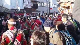 秩父夜祭 宵宮 本町屋台と上町屋台のすれ違い ２０１６．１２．２ Chichibu yomatsuri [upl. by Okiam729]