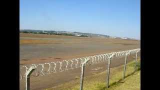 Pouso e Decolagem no Aeroporto Santa Genoveva  Goiânia  GO [upl. by Sirehc]