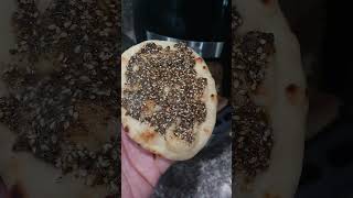 a quick Manoushi fix Zaatar on naan and air fryer [upl. by Sirtemed]