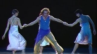 Maurice Béjart  « A force de partir  » ballet avec Jorge Donn Musique de Gustav Mahler [upl. by Rodama420]