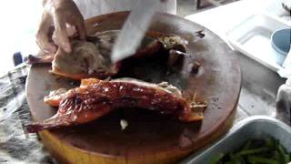 Roast Duck Carving Pro Chef on Best Way to Debone Roast Duck [upl. by Yeslrahc]