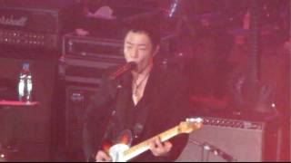 quot衝開一切quot 黃家強 X 黃貫中 THIS IS ROCK amp ROLL LIVE IN HK 2009 [upl. by Cohby]