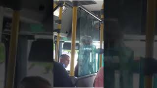 Motorista de ônibus e passageiro quotsaem no t4p4quot em Natal [upl. by Lenej623]