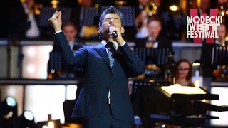 Matt Dusk amp Zbigniew Wodecki quotZACZNIJ OD BACHAquot [upl. by Aylatan80]