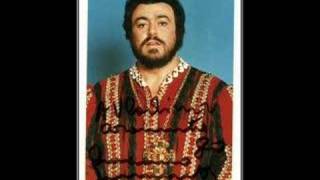 Luciano Pavarotti  La donna e mobile Live [upl. by Wurst]