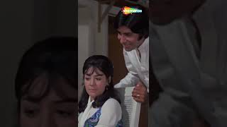 Dekh Sakta Hoon Mai  Farida Jalal Amitabh Bachchan  Majboor 1974  Kishore Kumar Sad Songs [upl. by Enitsuj277]