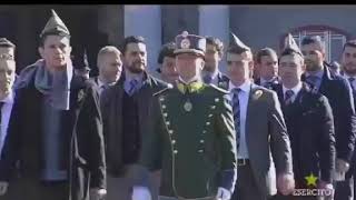 Napoli 18112017 Sfilamento giuramento 230 corso  video Esercito [upl. by Eiro]