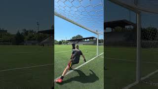 EXTREME GK TRAINING🧤gk goalkeeper goalkeepertraining goalkeepersaves ball football [upl. by Azaleah]