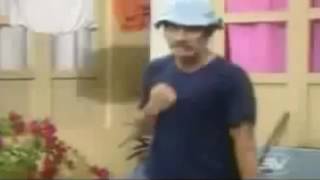 el chavo bailando reggaeton [upl. by Airetak]