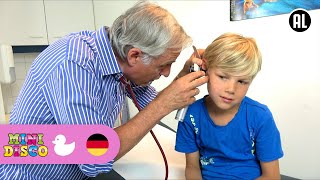 KRANK  Kinderlieder  Beim Doktor  Mini Disco [upl. by Idell162]