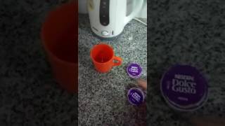 Como preparar un café con las cápsulas de Nescafé sin utilizar la máquina [upl. by Garfinkel]