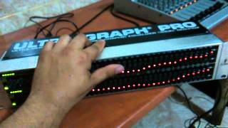 Test equalizer behringer GEQ3102 [upl. by Bonilla]