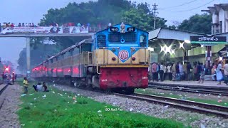 Accident Zone Railway Station  Jayantika Express passing through dangerously Narsingdi station [upl. by Gravante634]