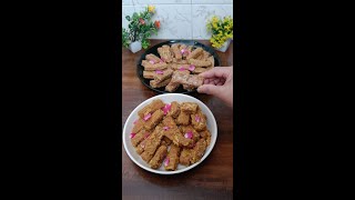 गेहूं के आटे और गुड़ से बनाए खस्ता और Healthy गुडपारे Gudpaare using Wheat flour and jaggery [upl. by Yetta]