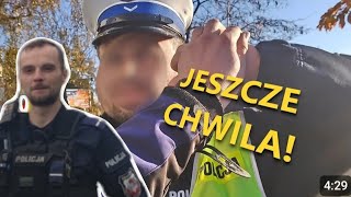 POLICJANT ZAATAKOWAŁ SAMOCHODOZE  CZY TO KONIEC SAMOCHODOZY [upl. by Ahseele943]