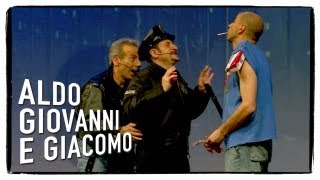 Anplagghed  Il passaggio di mano 2 di 2  Aldo Giovanni e Giacomo [upl. by Ina]