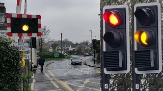 Lymington Town Level Crossing Hampshire [upl. by Wharton]