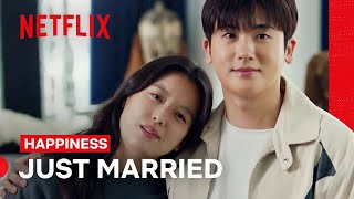 Yihyun and Saebom Are “Husband and Wife”  Happiness  Netflix Philippines [upl. by Fein]