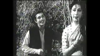 TALAT MAHMOOD amp LATA MANGESHKAR  Mere sang piya EK GAON KI KAHANI [upl. by Pytlik]