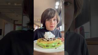 Trying IHOP’s Girl Scout Thin Mint Pancakes tasty girlscouts thinmints food pancakes ihop [upl. by Repooc]