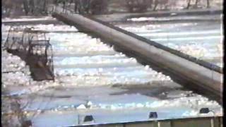 Walnut Street Bridge collapse Harrisburg PA 1996 [upl. by Mayer]