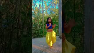 Babu Babu main to bahut dance little subscribe viraldance [upl. by Yeliab]