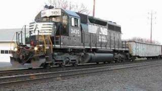 Norfolk Southern SD402 with Leslie RS5T Horn [upl. by Anitel]