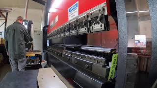 Press brake Operation  Live [upl. by Osterhus278]