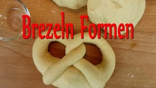 BREZEL FORMEN  Brezeln selber machen  Brezeln schlingen [upl. by Lupee]