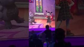 Vampirina Live  California adventure Disney jr 31423 [upl. by Zarla]