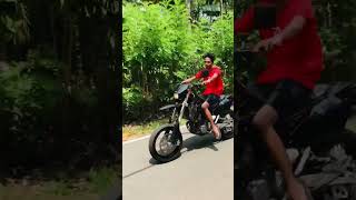 Drz in sri lanka 😍 bike srilanka shorts suzuki 400 highcapacity [upl. by Belamy]