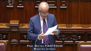 Il Ministro Piantedosi al question time alla Camera dei Deputati 12 06 2024 [upl. by Busch516]