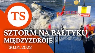 Sztorm na Bałtytku w Międzyzdrojach z plaży i molo  Styczeń 2022  4K [upl. by Annohs]