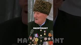 Cette vieille homme a grondé Vladimir Poutine comme un enfant et Poutine avait lair dêtre au bord [upl. by Hardner773]