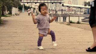 Babies  baby walking  clip US 2010 Mari from Tokyo [upl. by Cleve]