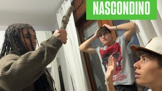 NASCONDINO con LA SPIA in STREAM HOUSE MON3Y STAVA PER… [upl. by Aerdnaeel]