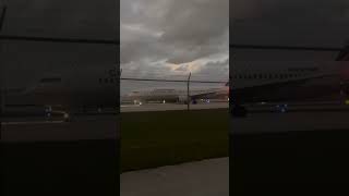 Copa Airlines B737800 Closeup taxi at FLL [upl. by Llerdnod386]