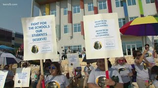 SAISD teachers rally for higher pay [upl. by Odilia820]