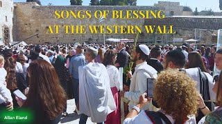 Beautiful Songs of Blessing Fill the Air at the Western Wall  Jerusalem Sukkot 2024 [upl. by Juetta4]