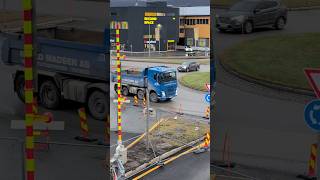 Volvo Truck in a roundabout shorts truck volvo pixel9proxl hd [upl. by Nadeen]