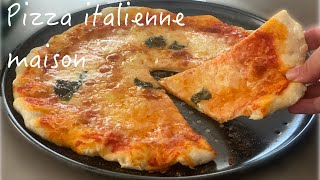 LA RECETTE SIMPLE ET RAPIDE DE LA VRAIE PIZZA ITALIENNE 🍕 😋😋 [upl. by Mccartan]