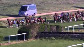 La course de la 1ère étape du Trophée Vert 2012 sur lhippodrome de Nîmes [upl. by Acinomaj]