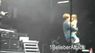 Justin Bieber brings Jazzy on stage during Soundcheck [upl. by Maker39]