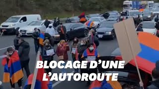 Une manifestation proArménie bloque lautoroute A7 près de Vienne dans lIsère et dégénère [upl. by Annuahsal]