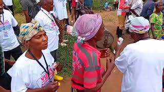 Dance autochtone des communautés locales du territoire de Yahuma dans la Tshopo [upl. by Aivatnwahs9]